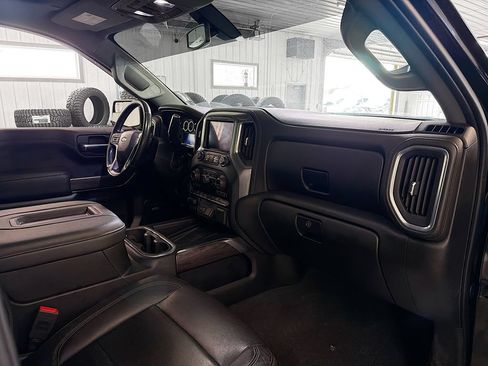 Used 2019 Chevrolet Silverado 1500 LTZ w/ LTZ Convenience Package AWD/4WD image 12