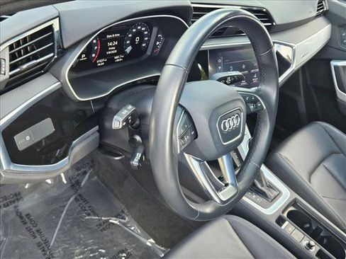 Used 2021 Audi Q3 2.0T Premium w/ Convenience Package image 10