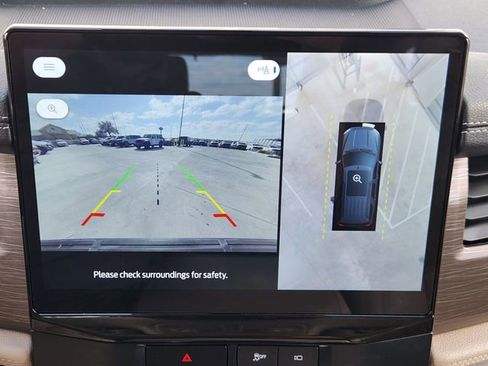 Used 2022 Ford Expedition Limited image 19