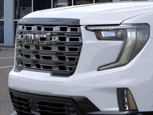 New 2026 GMC Acadia Denali Ultimate w/ LPO, Floor Liner Package AWD/4WD image 13