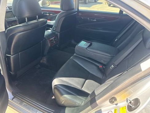 Used 2007 Lexus LS 460 L RWD image 7