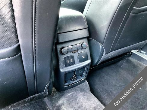 Used 2018 Ford Explorer Platinum AWD/4WD image 30