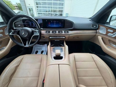 Used 2024 Mercedes-Benz GLE 350 4MATIC image 17
