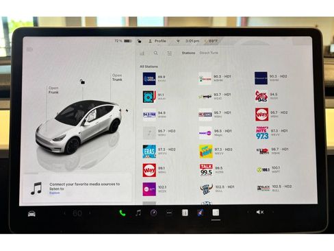 Used 2022 Tesla Model Y Performance image 33