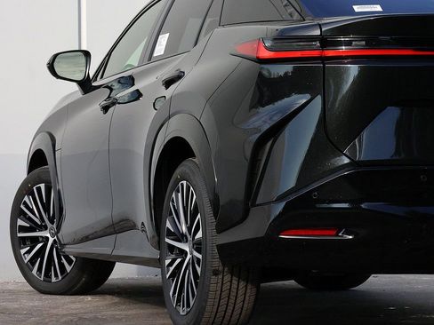 New 2026 Lexus RZ 350e 2WD image 8