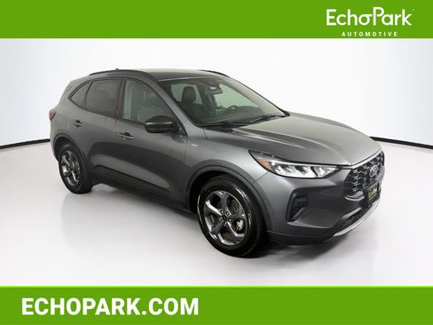 Used 2025 Ford Escape ST-Line FWD image 1