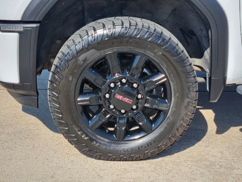 Used 2024 GMC Sierra 2500 AT4 w/ AT4 Premium Plus Package AWD/4WD image 10