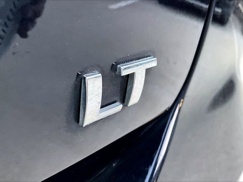 Used 2021 Chevrolet Equinox LT FWD image 34