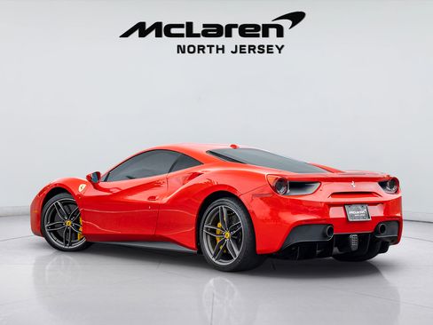 Used 2016 Ferrari 488 GTB RWD image 9