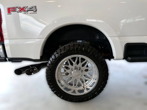 Certified 2024 Ford F250 Lariat w/ Lariat Ultimate Package AWD/4WD image 13
