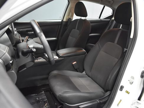 Certified 2024 Nissan Sentra SV w/ All-Weather Package FWD image 5