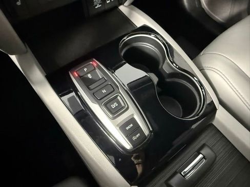 Used 2022 Honda Pilot Touring image 23