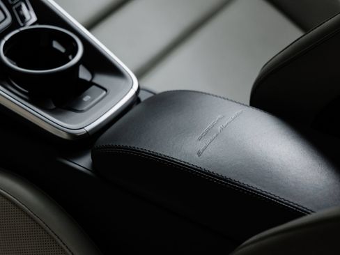 Certified 2021 Porsche 911 Turbo S AWD/4WD image 25
