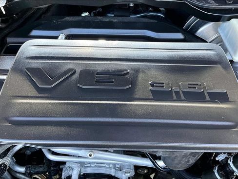 Used 2022 RAM 1500 Big Horn AWD/4WD image 32