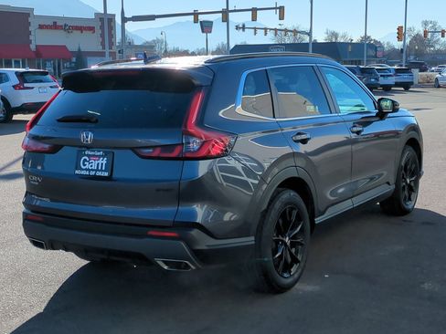 Used 2024 Honda CR-V Sport image 3