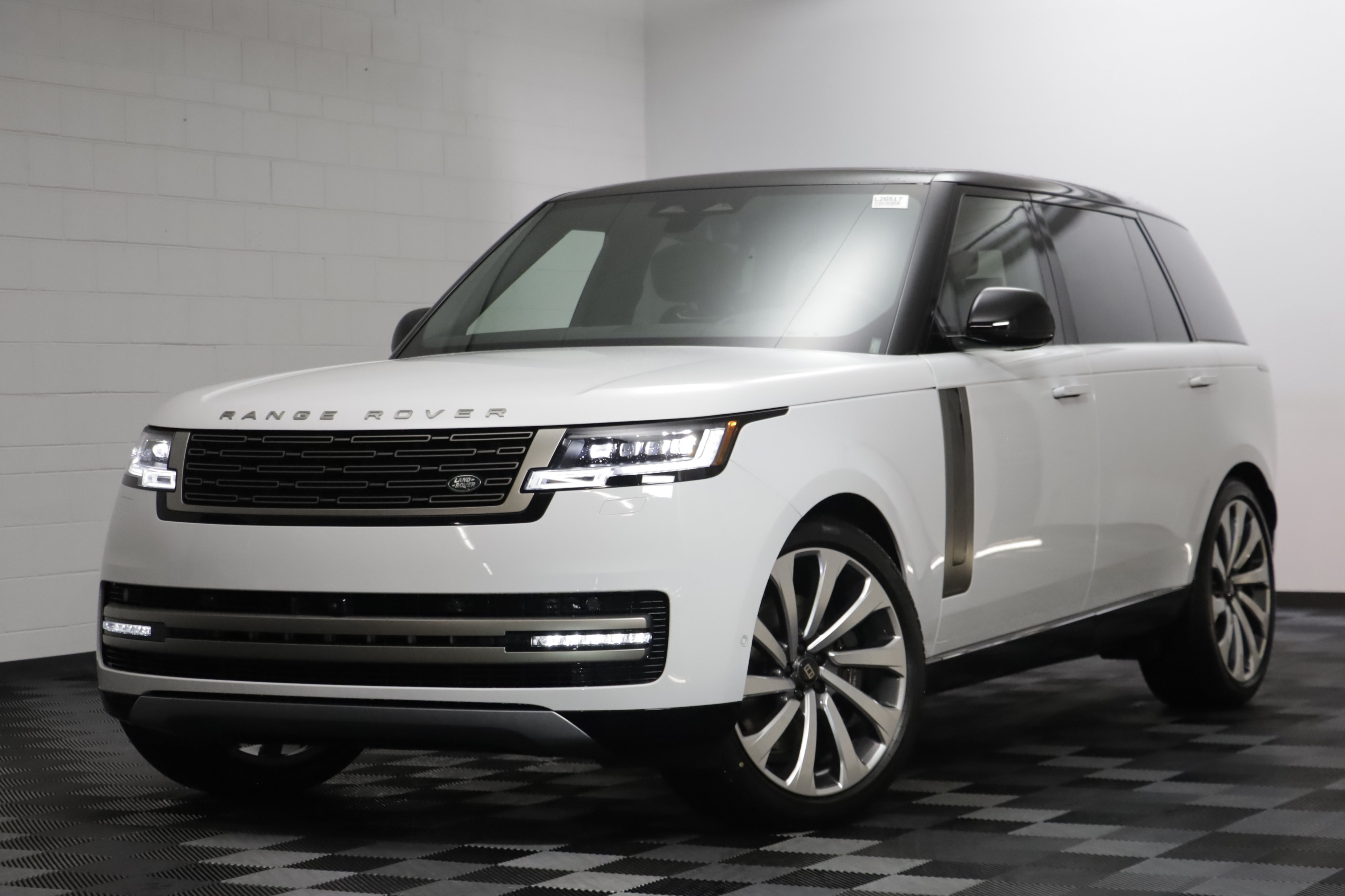 New 2027 Land Rover Range Rover Long Wheelbase Autobiography AWD/4WD image 1