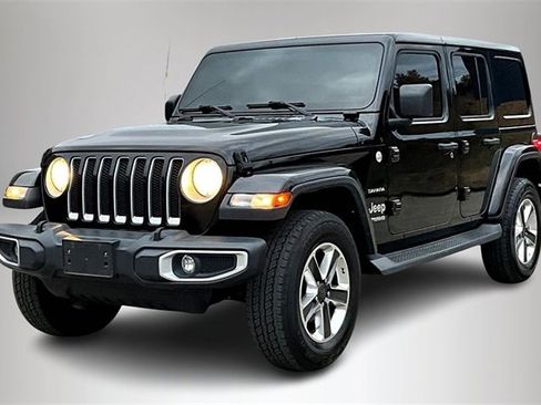 Used 2020 Jeep Wrangler Unlimited Sahara w/ Uconnect 4C Nav & Sound Group image 2