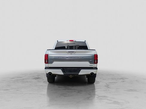 Used 2019 Ford F150 Limited AWD/4WD image 5