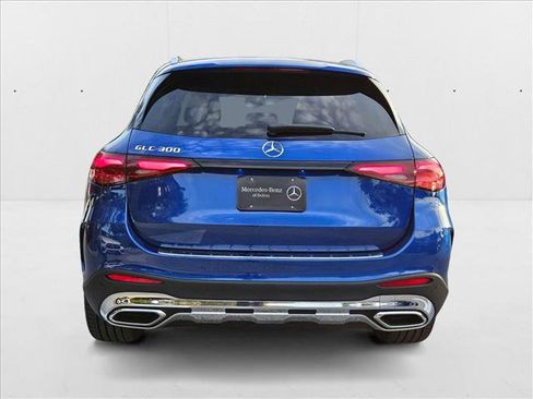 New 2025 Mercedes-Benz GLC 300 image 7