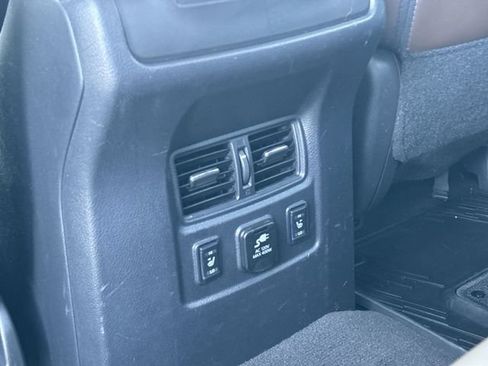 Used 2017 Nissan Titan Platinum Reserve AWD/4WD image 14
