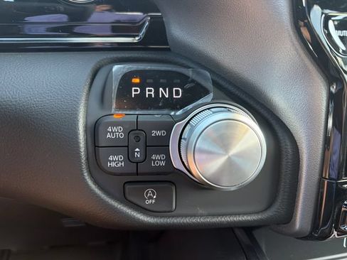 New 2026 RAM 1500 Laramie AWD/4WD image 23