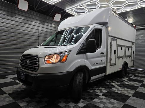 Used 2019 Ford Transit 350 138 w/ Exterior Upgrade Package RWD image 32