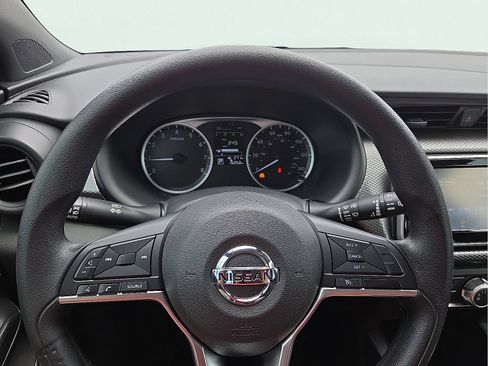 Used 2020 Nissan Kicks S FWD image 24