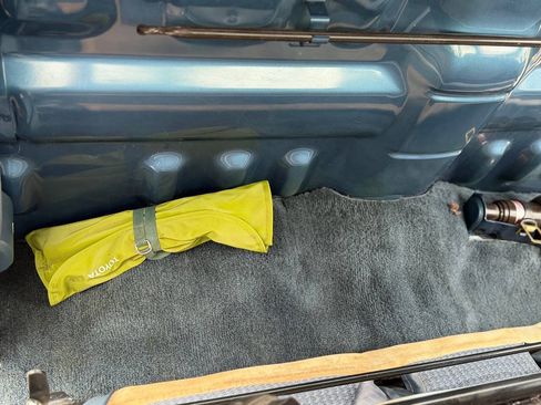 Used 1988 Toyota Pickup 4x4 Regular Cab image 39