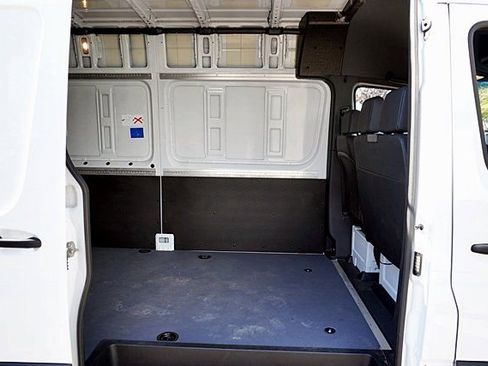 Used 2024 Mercedes-Benz Sprinter 2500 image 14