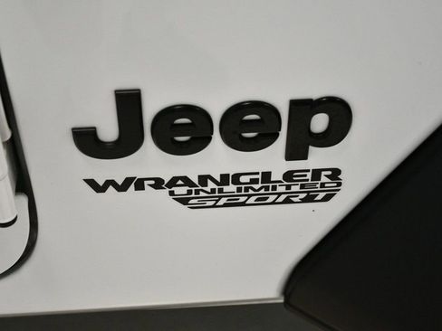 Used 2021 Jeep Wrangler Sport w/ Sun And Sound Package image 19