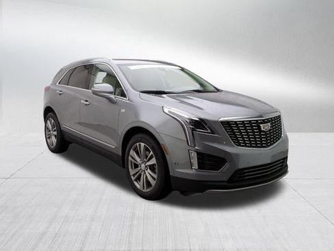 Certified 2024 Cadillac XT5 Premium Luxury w/ Technology Package AWD/4WD image 3