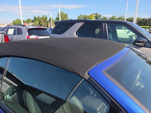 Used 2026 BMW M440i Convertible RWD image 2