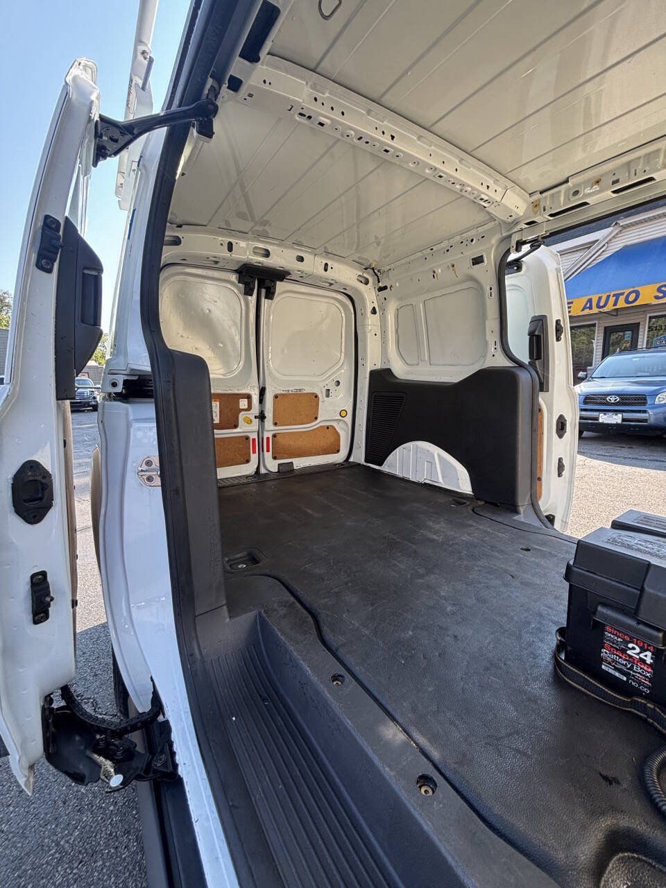 Used 2015 Ford Transit Connect XL FWD image 16