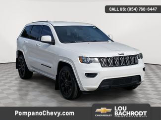 Used 2021 Jeep Grand Cherokee Laredo X image 1