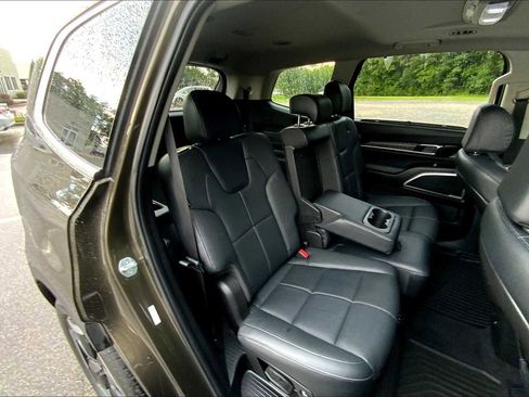 Used 2023 Kia Telluride EX image 38