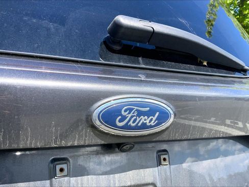 Used 2017 Ford Escape Titanium AWD/4WD image 31