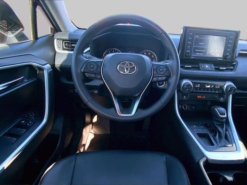 Used 2021 Toyota RAV4 XLE Premium FWD image 6