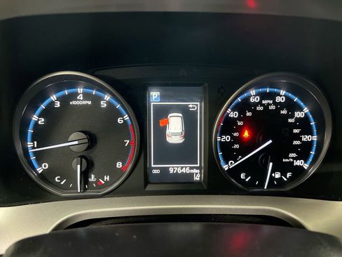 Used 2017 Toyota RAV4 LE image 12