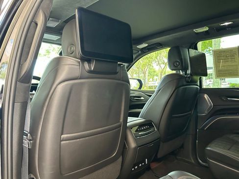 Used 2023 Cadillac Escalade V w/ Heavy-Duty Trailer Package AWD/4WD image 44