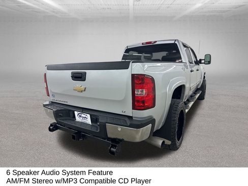 Used 2011 Chevrolet Silverado 2500 LT w/ Interior Plus Package AWD/4WD image 13