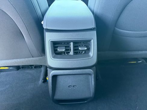 Used 2026 Chevrolet Equinox EV LT w/ Comfort Package AWD/4WD image 24
