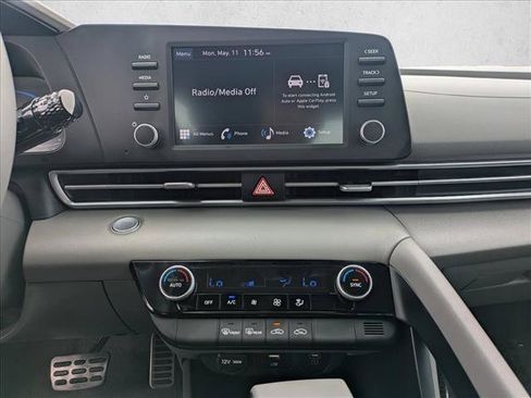 Certified 2025 Hyundai Elantra Sport FWD image 14