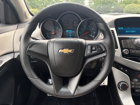 Used 2014 Chevrolet Cruze LS FWD image 19