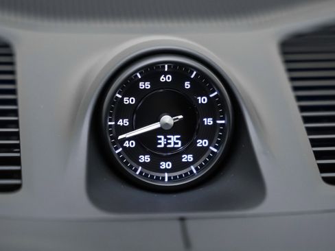 New 2026 Porsche Cayenne S image 21