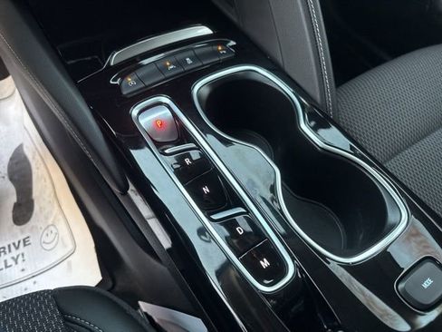 Used 2022 Buick Envision Preferred image 23