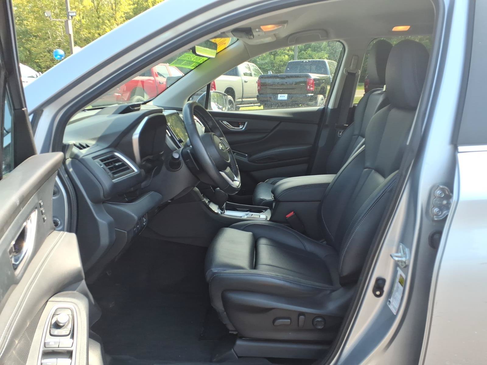 Used 2023 Subaru Ascent Limited AWD/4WD image 13