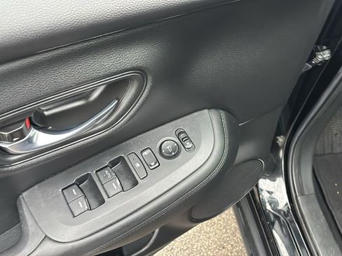 Used 2023 Honda HR-V LX image 14