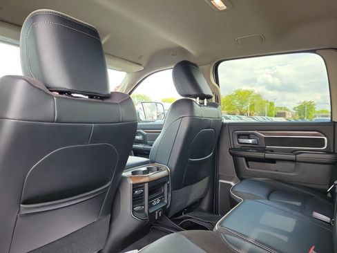 Used 2022 RAM 2500 Laramie AWD/4WD image 16