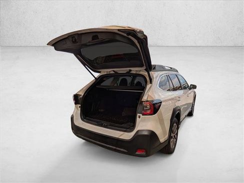 Used 2025 Subaru Outback Premium AWD/4WD image 19