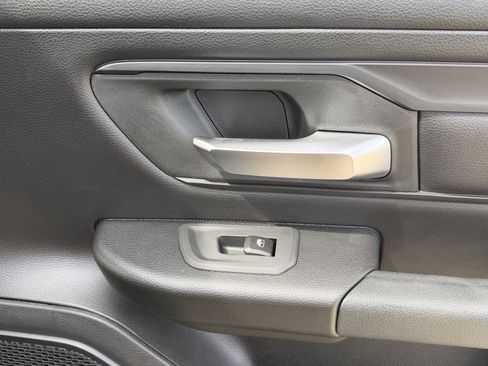 New 2026 RAM 1500 Express image 38